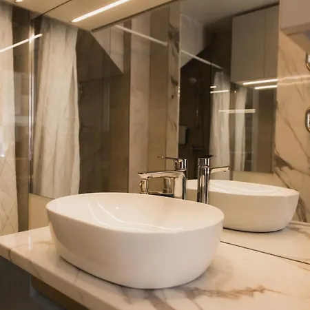 דירה Lilly With Pool And Terrace *