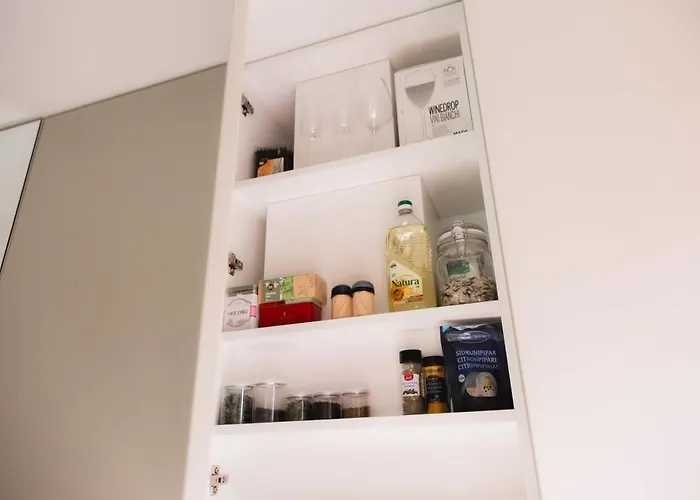 Lilly With Pool And Terrace *