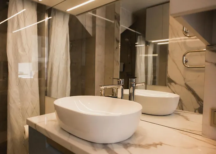 Апартаменти Lilly With Pool And Terrace *